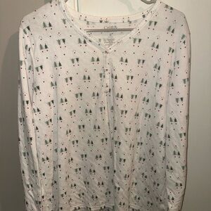 Croft & Barrow White Pajama Top with Green Tree Print